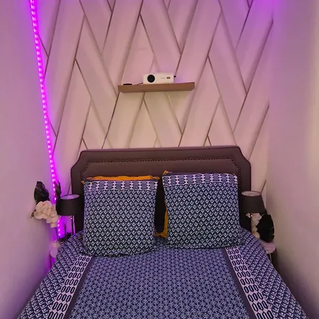 Le Nid Douillet Calme Proche Du Centre Parking Video Projecteur Apartamento *