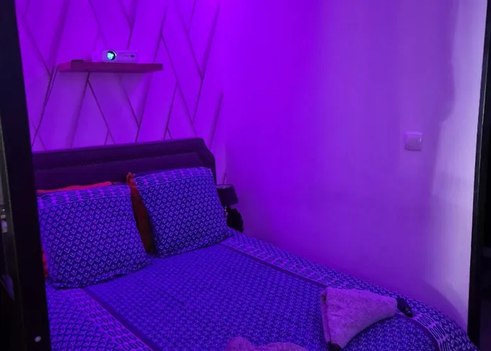 Le Nid Douillet Calme Proche Du Centre Parking Video Projecteur Apartamento